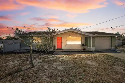 5506 Casino Dr, Holiday, FL 34690