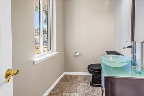 Bath - 14365 Eagle Pointe Dr, Clearwater, FL 33762 photo 1 of 5