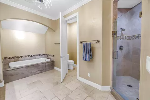 Bath - 14365 Eagle Pointe Dr, Clearwater, FL 33762 photo 4 of 5