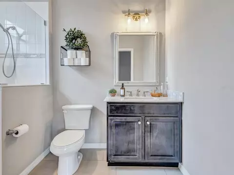 Bath - 16324 26th St E, Parrish, FL 34219 photo 4 of 6