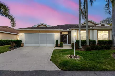 917 Villeroy Greens Dr #72, Sun City Center, FL 33573
