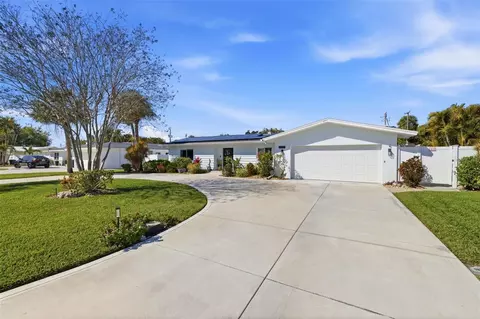 4029 38th Way S, Saint Petersburg, FL 33711