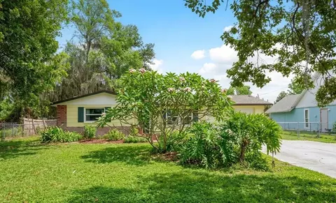 7730 Chapel Ave, Port Richey, FL 34668
