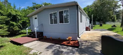 12242 Parkwood St, Hudson, FL 34669