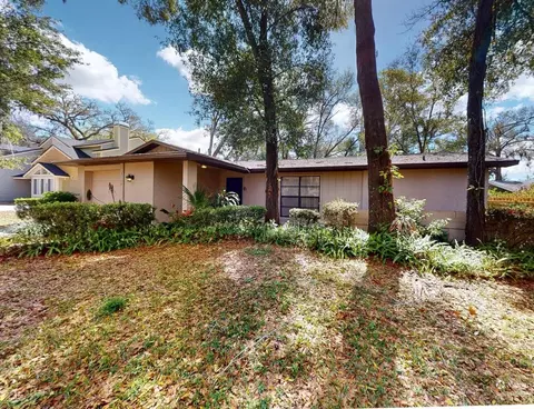 7113 Lauder Pl, Tampa, FL 33617