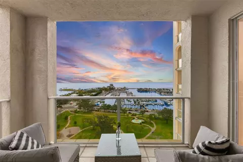 100 Beach Dr NE #1501, Saint Petersburg, FL 33701