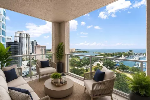 100 Beach Dr NE #1501, Saint Petersburg, FL 33701