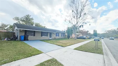 3009 S Willow Dr, Plant City, FL 33566