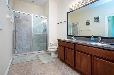 Bath - 317 Seneca Falls Dr, Apollo Beach, FL 33572 photo 1 of 4