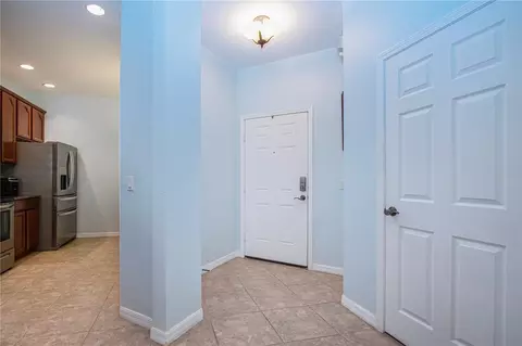 Entry Way - 317 Seneca Falls Dr, Apollo Beach, FL 33572 photo 2 of 4