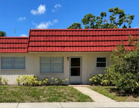 5860 38th Ave N #29, Saint Petersburg, FL 33710