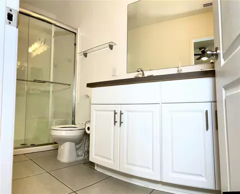 Bath - 4096 Thunderbird Ave, Spring Hill, FL 34606 photo 1 of 2