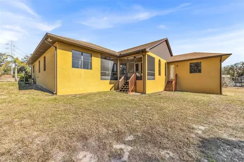 Exterior - 13101 Shadow Run Blvd, Riverview, FL 33569 photo 8 of 13