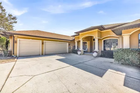 Exterior - 13101 Shadow Run Blvd, Riverview, FL 33569 photo 3 of 13