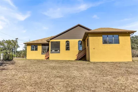 Exterior - 13101 Shadow Run Blvd, Riverview, FL 33569 photo 11 of 13