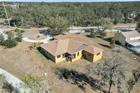 View/Area - 13101 Shadow Run Blvd, Riverview, FL 33569 photo 9 of 11