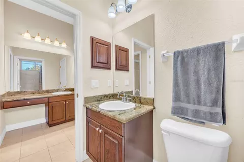 Bath - 13101 Shadow Run Blvd, Riverview, FL 33569 photo 7 of 9