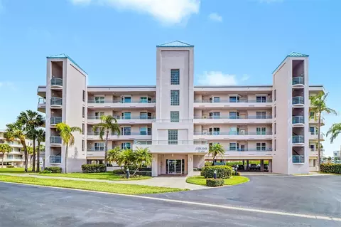 8021 Sailboat Key Blvd S #101, St Pete Beach, FL 33707