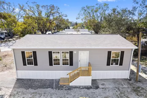 5234 Yellow Pine St N, Saint Petersburg, FL 33709
