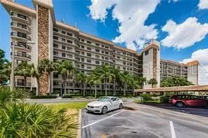 5400 Park St N #708, Saint Petersburg, FL 33709