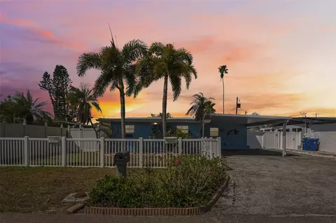 204 160th Ave, Redington Beach, FL 33708