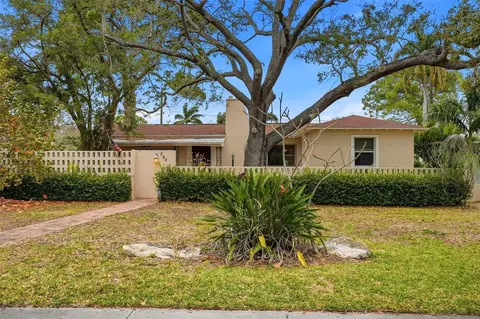 280 Snell Isle Blvd NE, Saint Petersburg, FL 33704