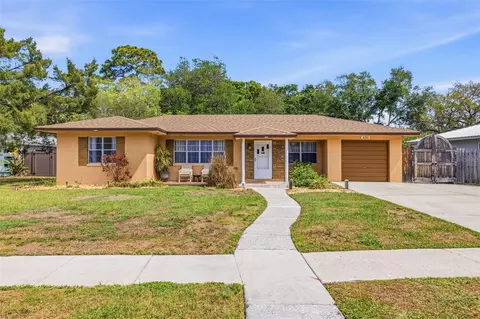 450 San Salvador Dr, Dunedin, FL 34698