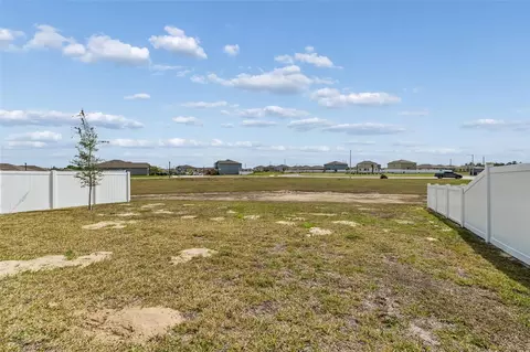 Exterior - 4530 Cozy Condor Ct, Bartow, FL 33830 photo 2 of 4