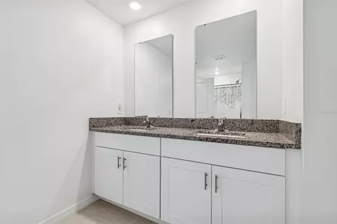 Bath - 4530 Cozy Condor Ct, Bartow, FL 33830 photo 2 of 6