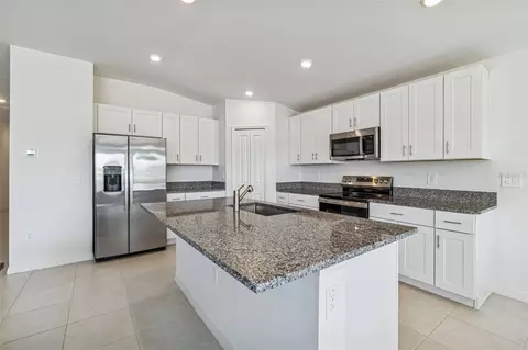 Kitchen - 4530 Cozy Condor Ct, Bartow, FL 33830 photo 1 of 3