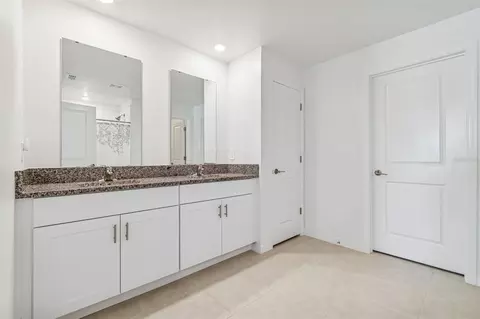 Bath - 4530 Cozy Condor Ct, Bartow, FL 33830 photo 1 of 6