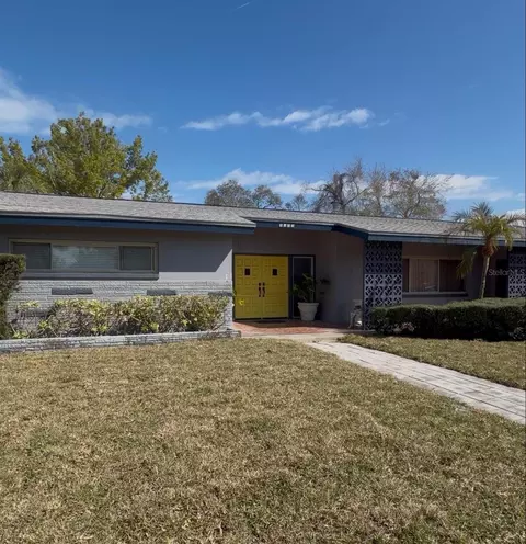 2165 13th Ave SW, Largo, FL 33770