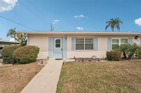 402 Dorchester Pl #40, Sun City Center, FL 33573