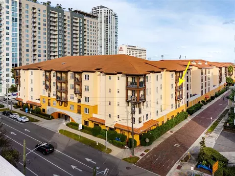 200 4th Ave S #320, Saint Petersburg, FL 33701