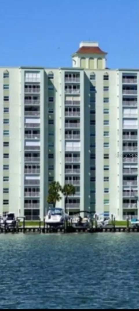 400 64th Ave W #1004W, Saint Pete Beach, FL 33706