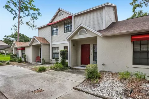 8419 Laurelon Pl, Temple Terrace, FL 33637