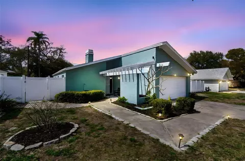 605 25th St SW, Largo, FL 33770