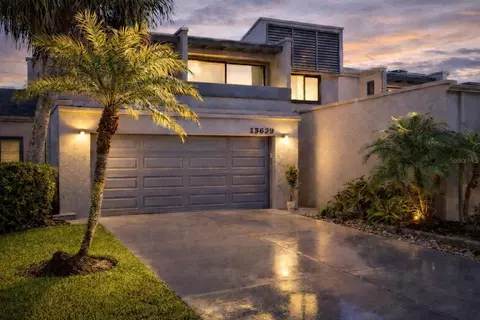 13629 Twin Lakes Ln, Tampa, FL 33618