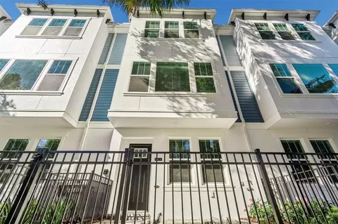 6605 N Nebraska Ave #19, Tampa, FL 33604