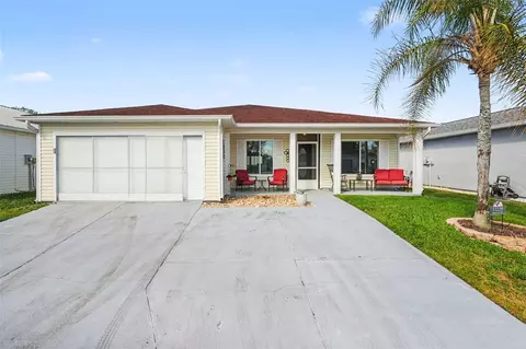 11229 Corey Pavin Ln, San Antonio, FL 33576