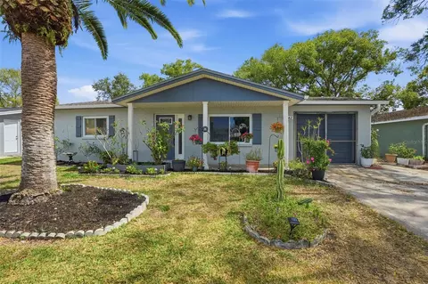 9842 Richwood Ln, Port Richey, FL 34668