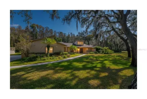 10206 Lakeview Dr, New Port Richey, FL 34654