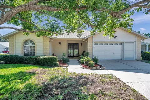 4712 Coachmen Rd, New Port Richey, FL 34655