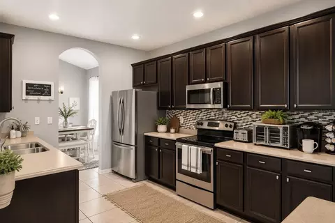 Kitchen - 10207 Avelar Ridge Dr, Riverview, FL 33578 photo 1 of 2