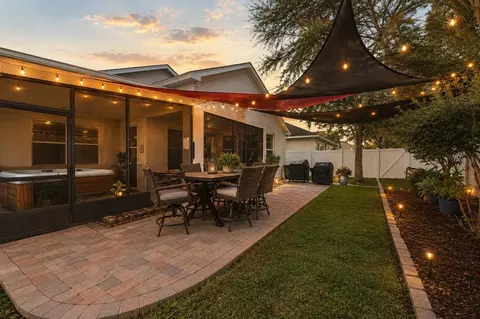 Exterior - 10207 Avelar Ridge Dr, Riverview, FL 33578 photo 3 of 3