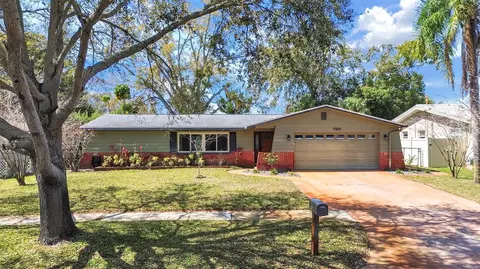 1324 Summerlin Dr, Clearwater, FL 33764