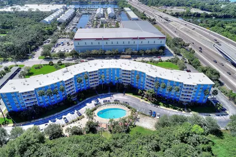 3315 58th Ave S #615, Saint Petersburg, FL 33712