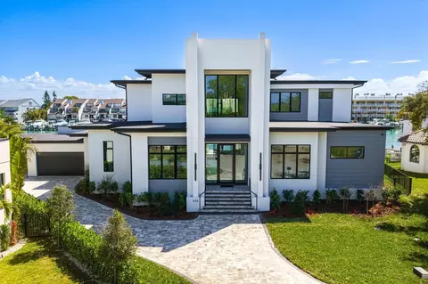 500 Barcelona Dr, Tierra Verde, FL 33715