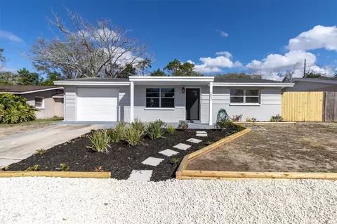 4652 Kennedy Dr, New Port Richey, FL 34652