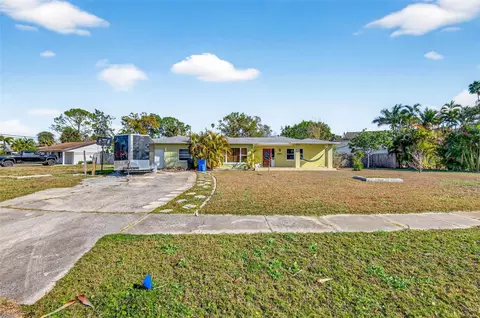 1722 Bayou Grande Blvd NE, Saint Petersburg, FL 33703